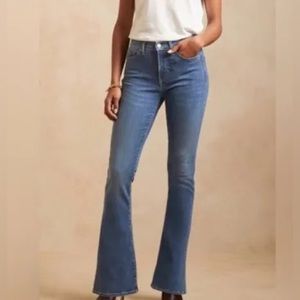 Banana Republic Women’s High Rise Flare Jeans, size 25